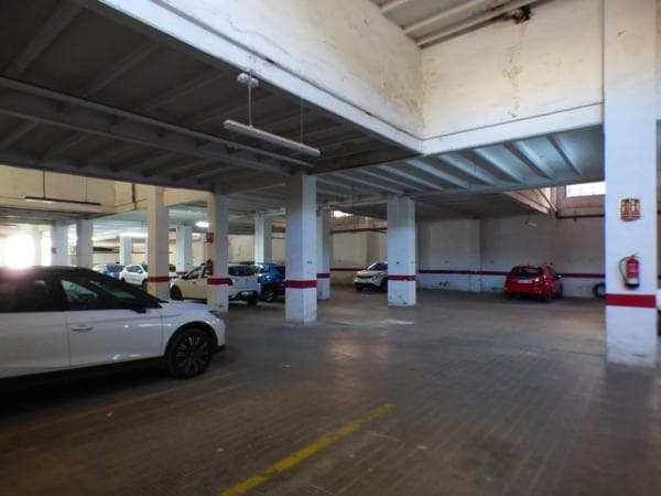 Nave en rentabilidad en calle de la Cruz del Sur thumbnail 1