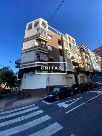 Local en Barrio Altozano thumbnail 2