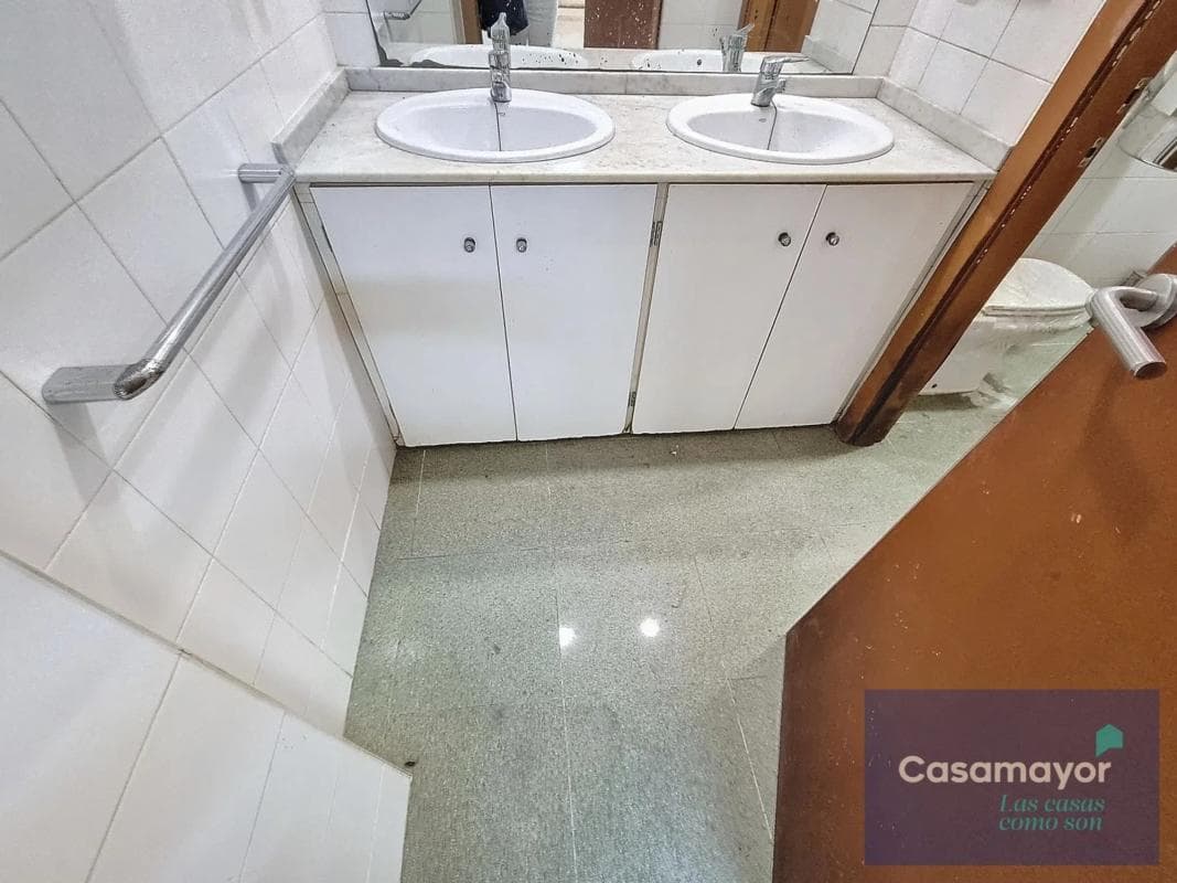 Propiedades en venta y alquiler en España photo 2