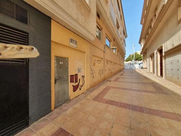 Local en calle Sant Pere photo 1