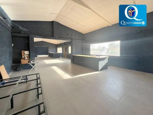 Nave en Haygon - Universidad thumbnail 1