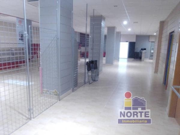 Local en Barri Zona Nord thumbnail 1
