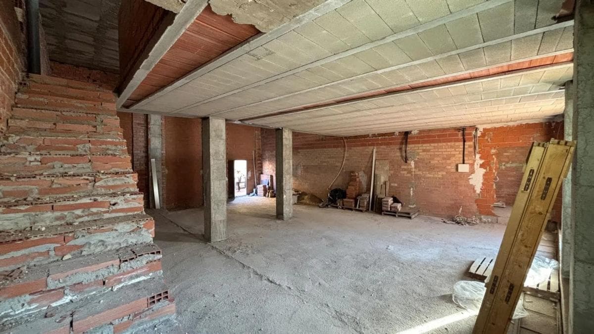 Properties for sale and rent in Spain photo 4