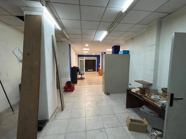 Local en calle entenza, 83 thumbnail 1