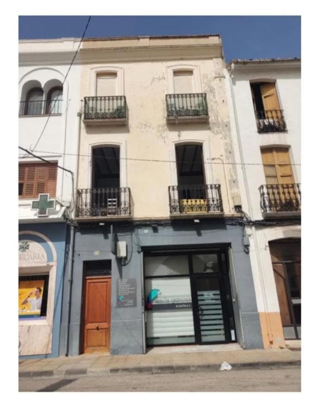 Propiedades en venta y alquiler en España photo 3