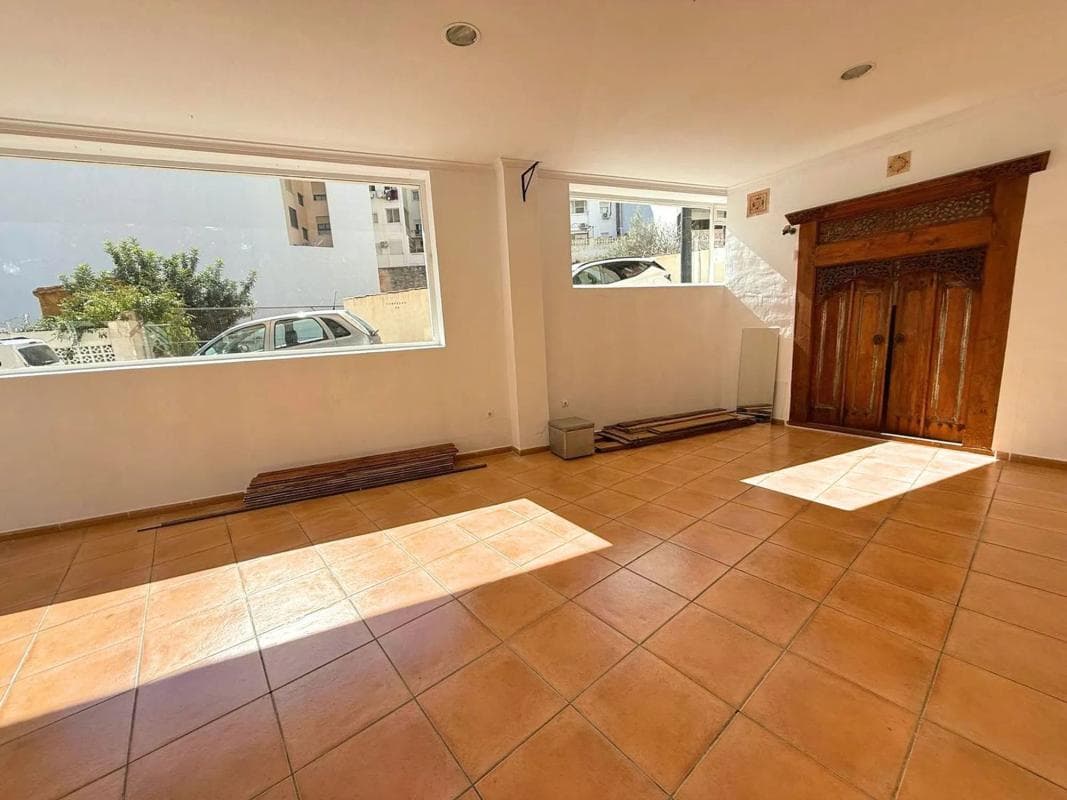 Properties for sale and rent in Spain photo 3