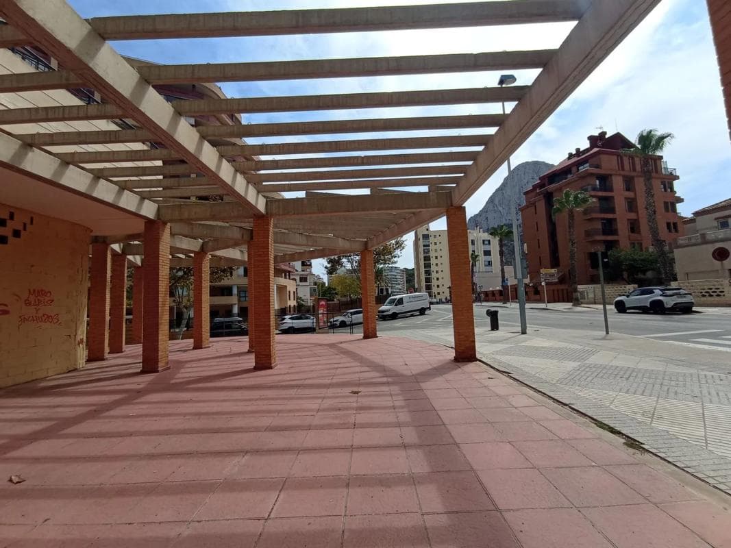 Propiedades en venta y alquiler en España photo 2