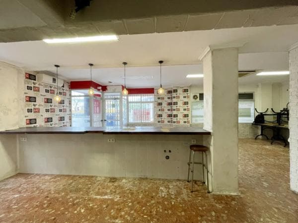 Local en calle de Sagunt thumbnail 2