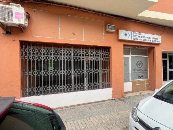 Local en paseo del Saladar, 118 thumbnail 1