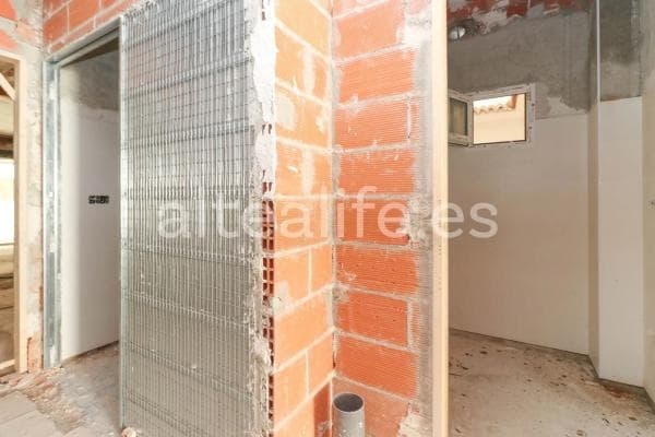 Local en calle Comte d'Altea thumbnail 1