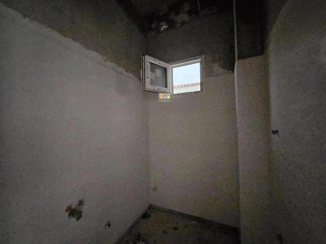Properties for sale and rent in Spain photo 4