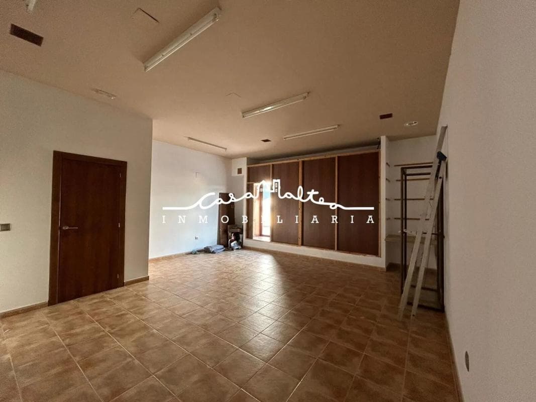 Properties for sale and rent in Spain photo 4