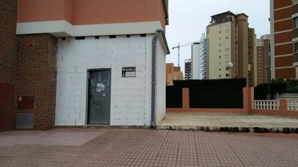 Local en calle Invierno photo 1