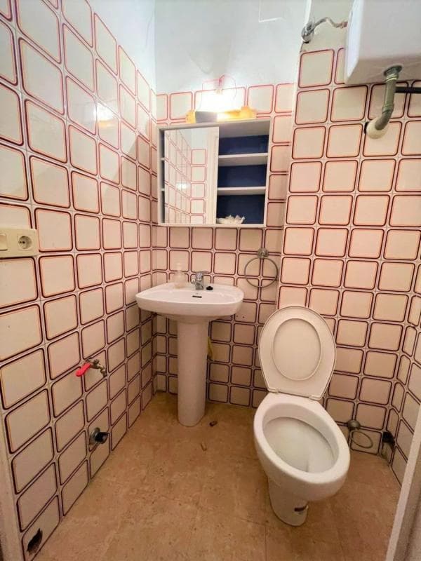 Properties for sale and rent in Spain photo 2