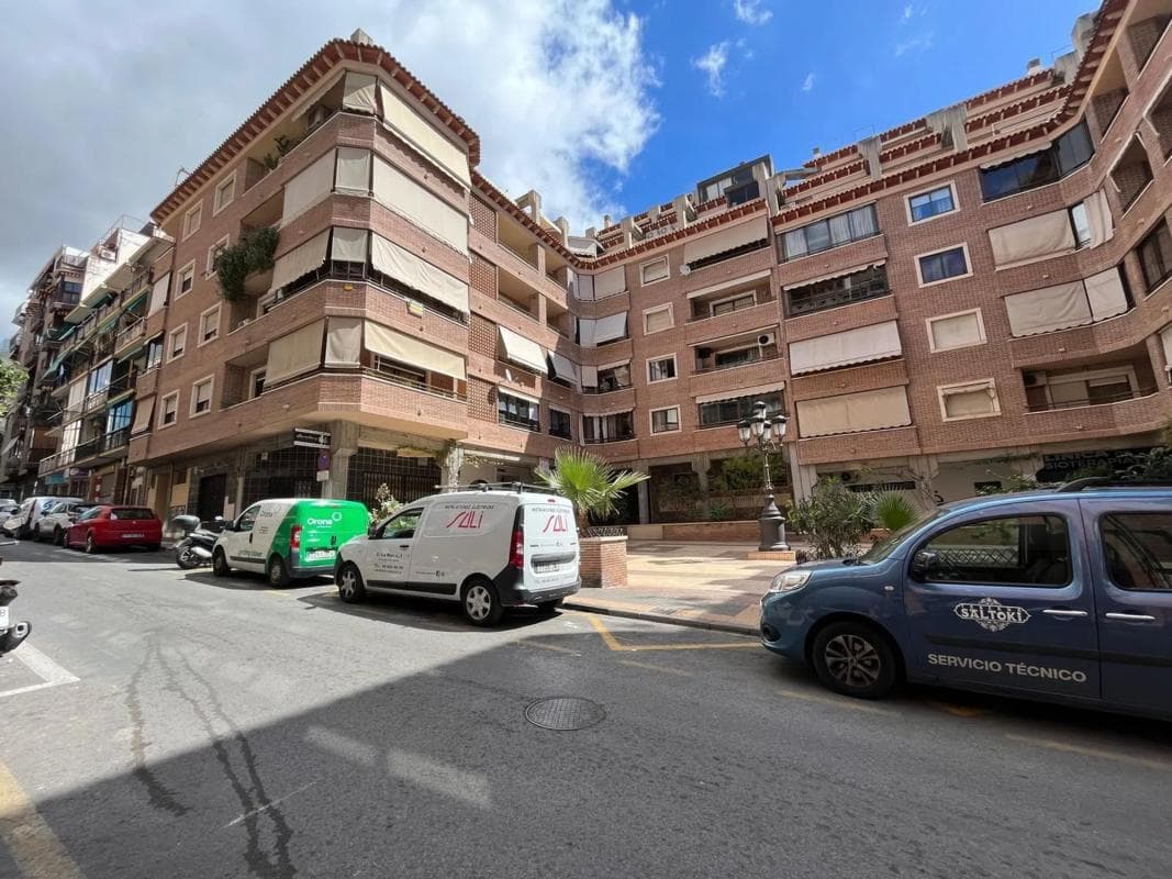 Properties for sale and rent in Spain photo 3