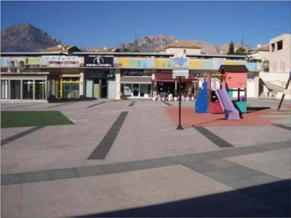 Local en avenida de Coloma, 1 photo 1