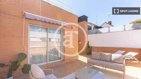 Apartment for rent in C. DE ANDRÉS OBISPO 3ºA , Madrid thumbnail 2