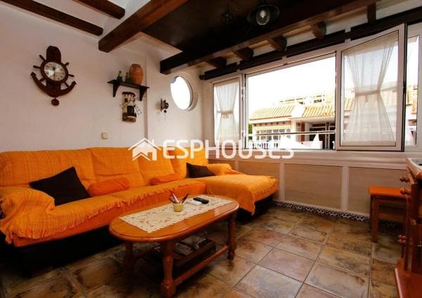 Piso en venta en Guardamar Playa, Guardamar del Segura thumbnail 2