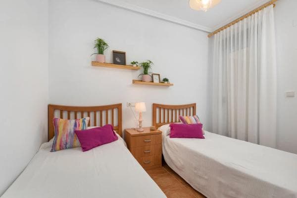 Piso en venta en Calle Azorín, Guardamar del Segura photo 1