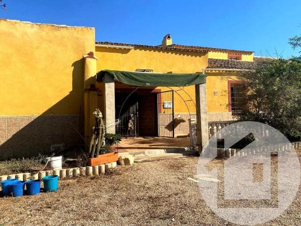 Casa rural en Casas de los Pinicos s/n thumbnail 2