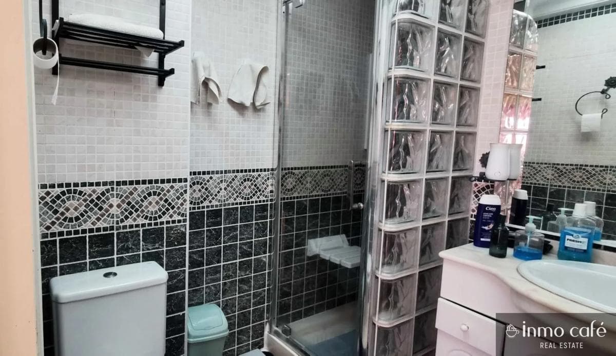 Venta de piso en Avenida de Austria, Pilar de la Horadada
photo 2