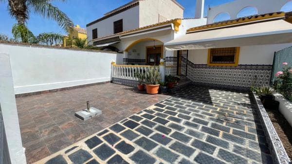 Chalet pareado photo 3