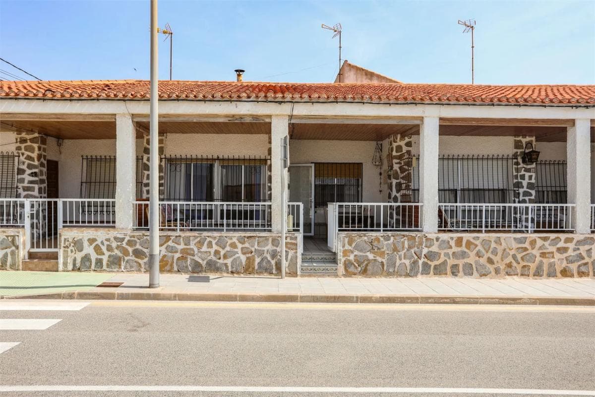 Propiedades en venta y alquiler en España photo 2
