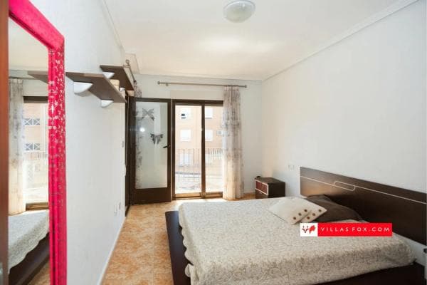 Chalet adosado en calle Juan Xxiii thumbnail 1