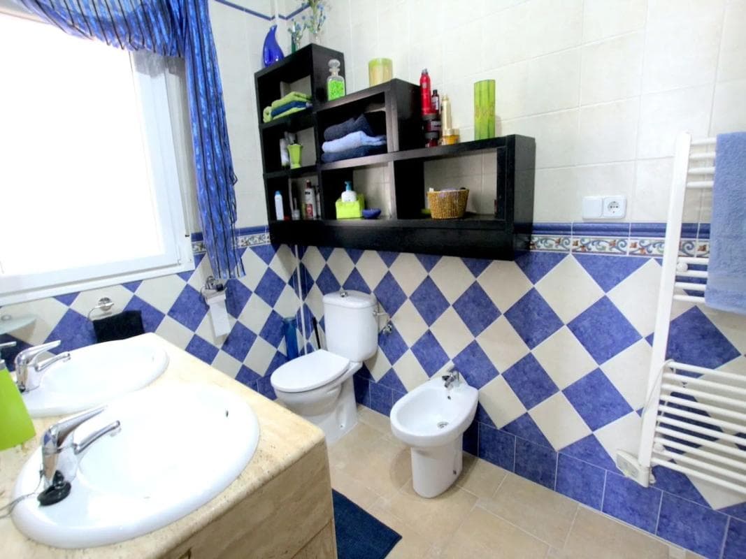 Propiedades en venta y alquiler en España photo 5