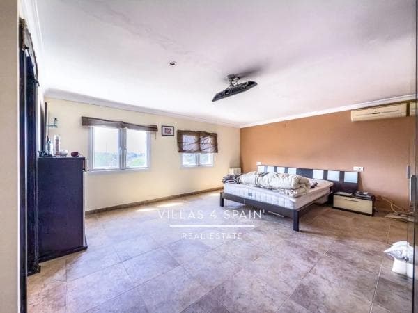 Casa independiente en via Sense Nom thumbnail 1