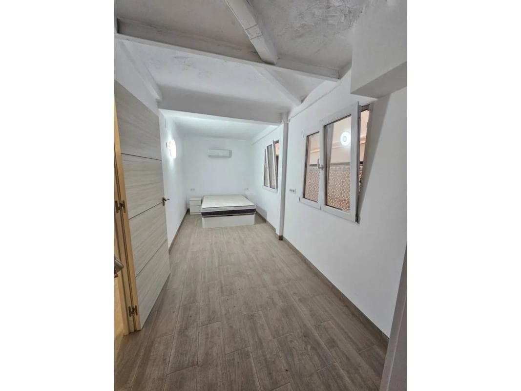 Venta de piso en Calle de la Villavieja, Alicante / Alacant
photo 3