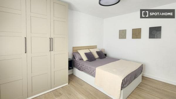 Habitación en piso compartido en alquiler en La Malva-Rosa, Valencia thumbnail 2