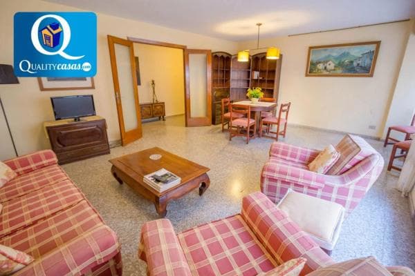 Piso en venta en Barrio Centro Tradicional, Alicante / Alacant
thumbnail 2