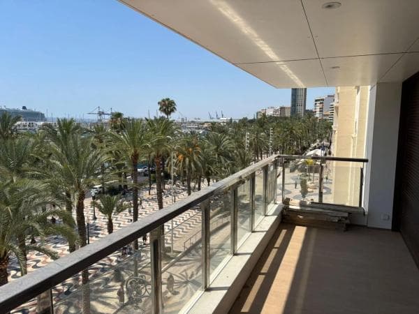 Piso en venta en Paseo Esplanada d'Espanya, Alicante / Alacant
thumbnail 1