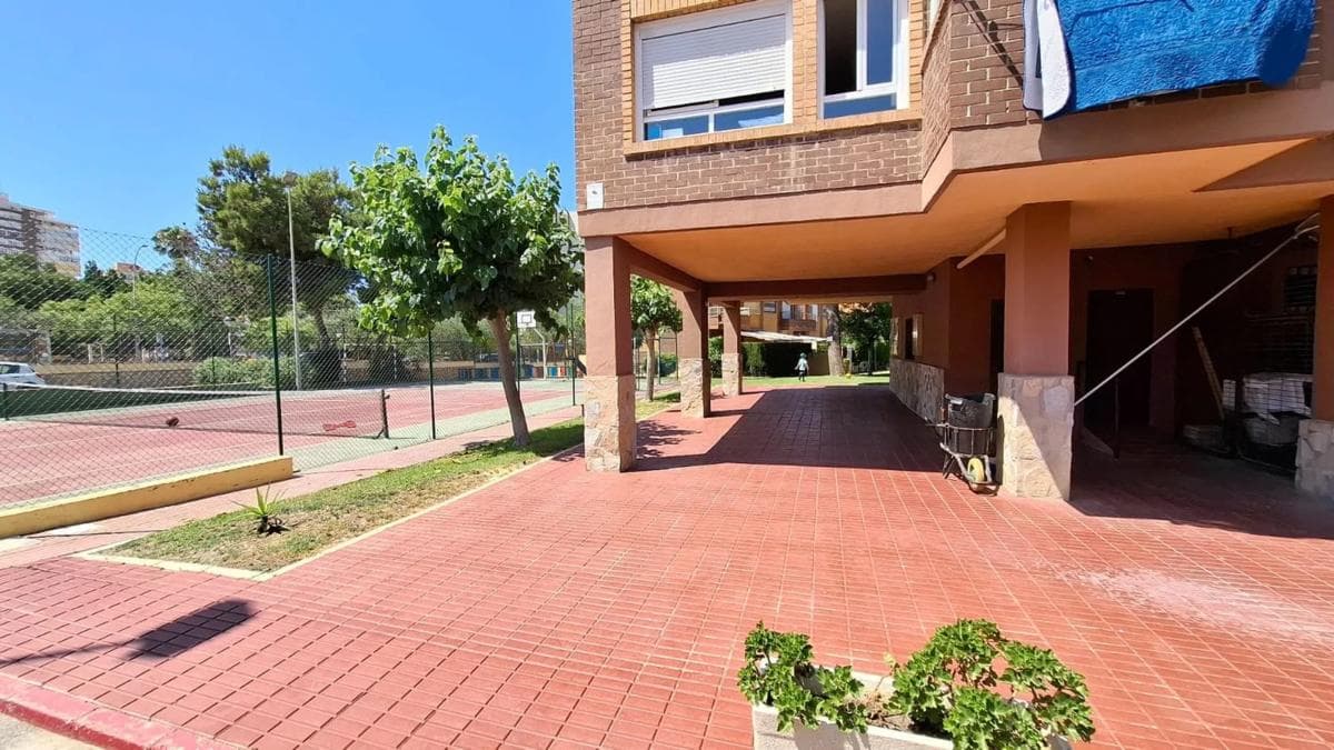 Venta de piso en Calle Trident, Alicante / Alacant
photo 3