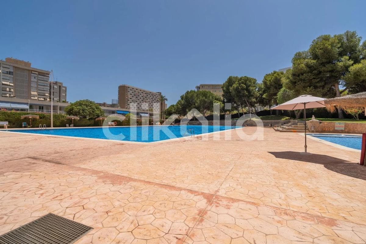 Venta de piso en Avenida Benidorm, Alicante / Alacant
photo 4