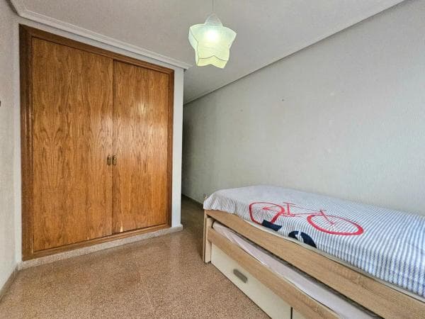 Piso en venta en CL BONO GUARNER, 8, Alicante / Alacant
thumbnail 2