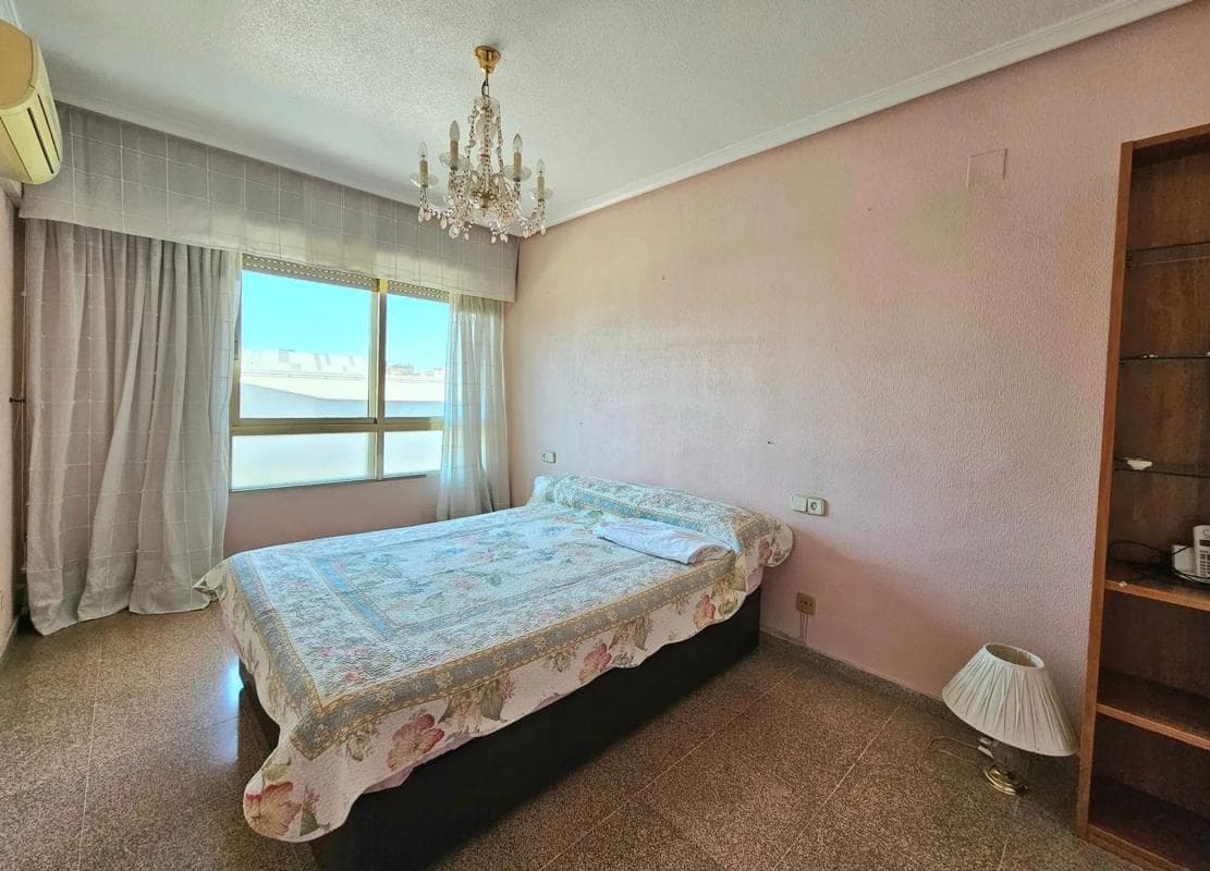 Sale of apartment in CL BONO GUARNER, 8, Alicante
photo 4