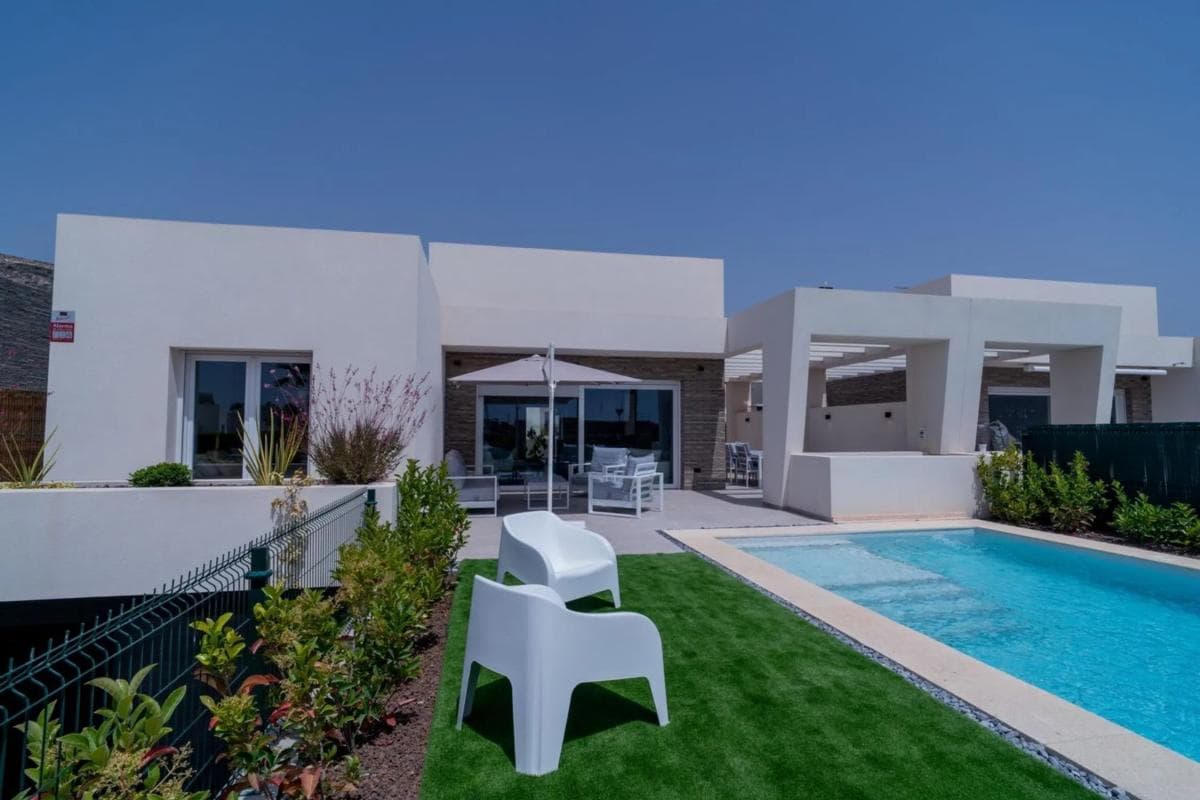 Properties for sale and rent in Spain photo 2