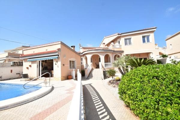 Chalet independiente en venta en Ciudad Quesada, Ciudad Quesada
thumbnail 2
