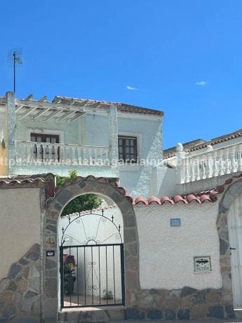 Chalet adosado photo 1
