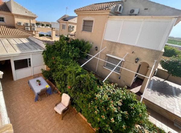 Chalet adosado photo 1