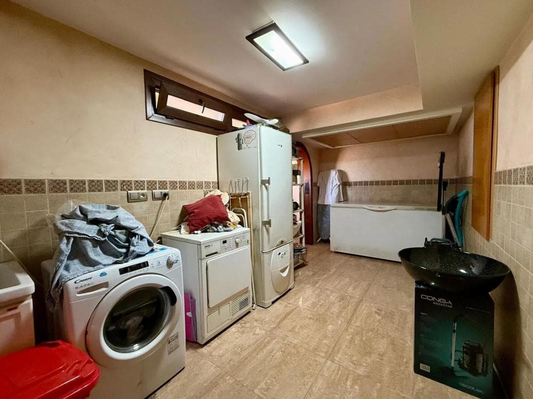 Propiedades en venta y alquiler en España photo 4