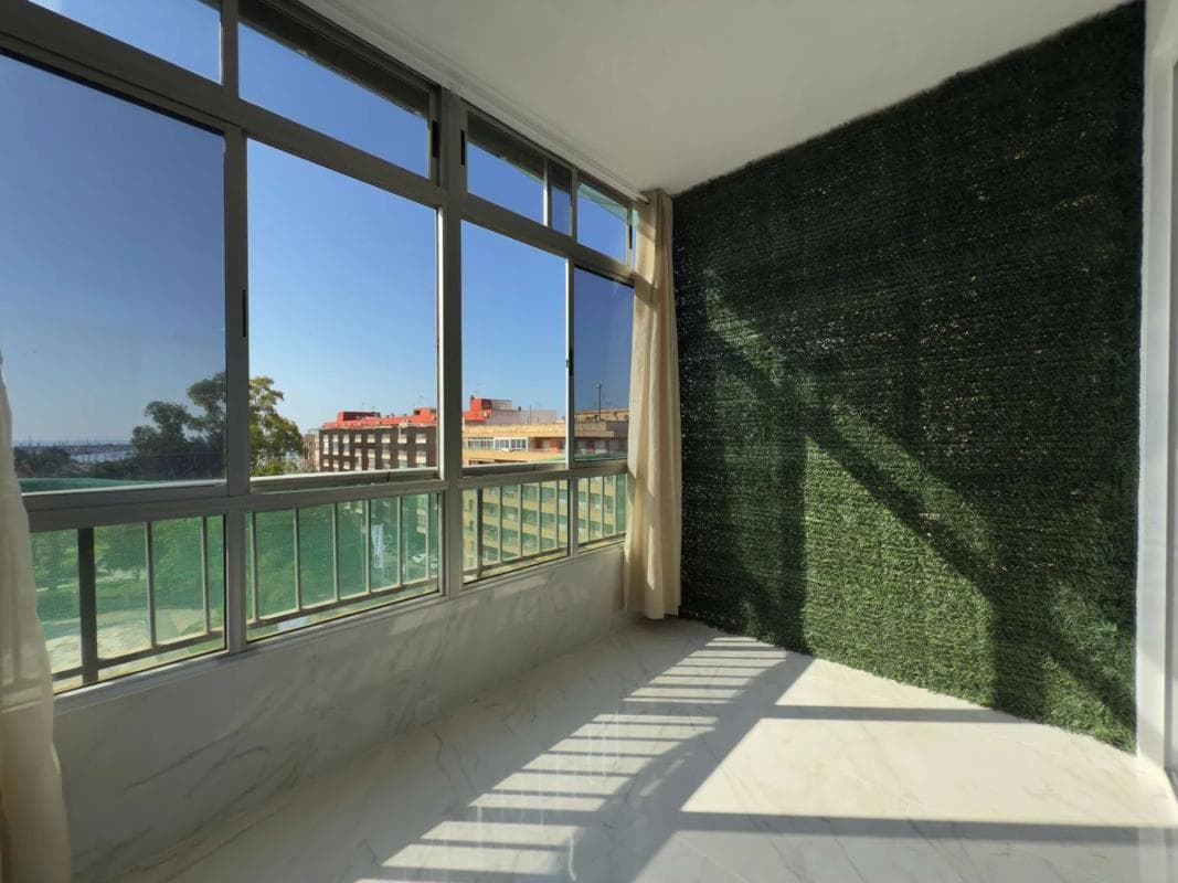 Sale of apartment in Barrio El Acequión, Torrevieja
photo 2