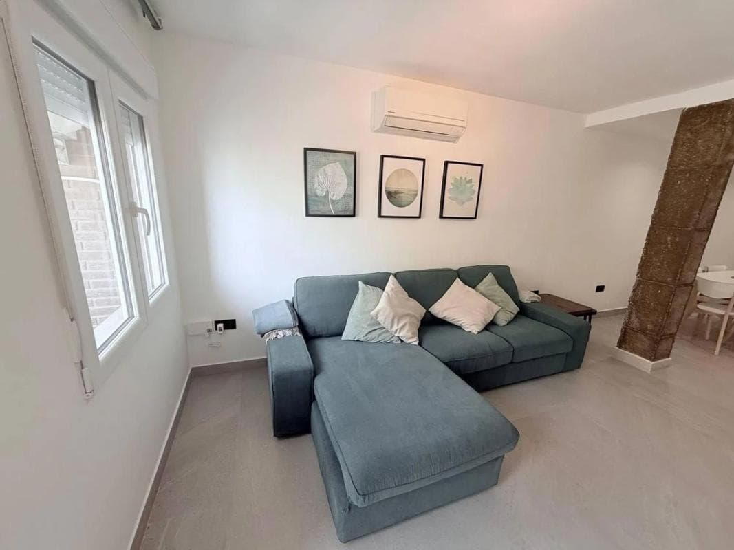 Sale of apartment in Barrio Gaspar Perrelló, Torrevieja
photo 3