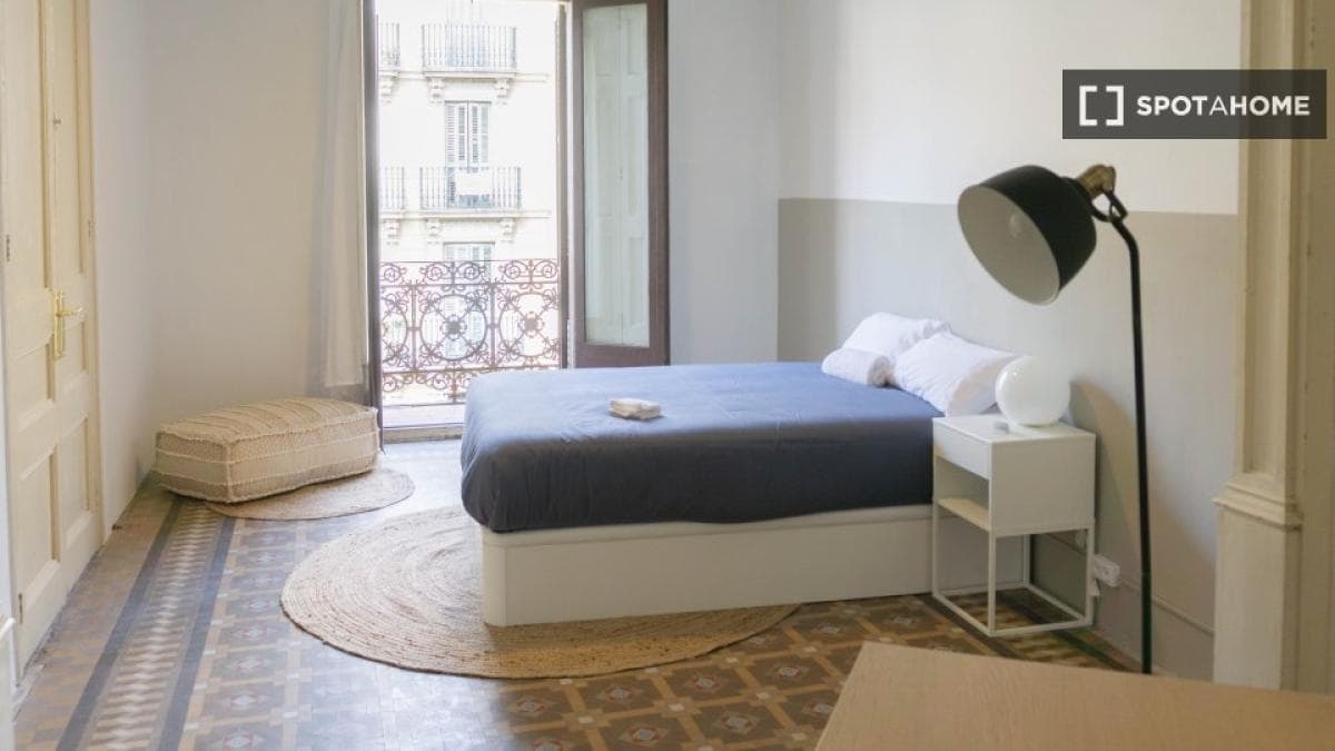 Properties for sale and rent in Spain photo 3