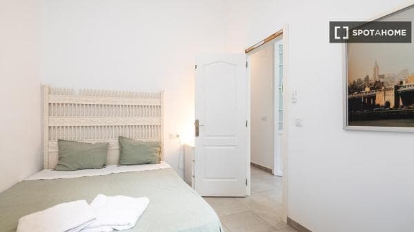 Habitación en piso compartido en valència thumbnail 2