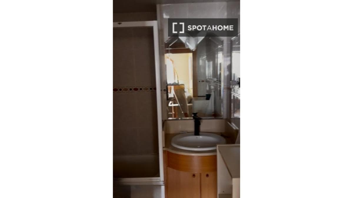Properties for sale and rent in Spain photo 5