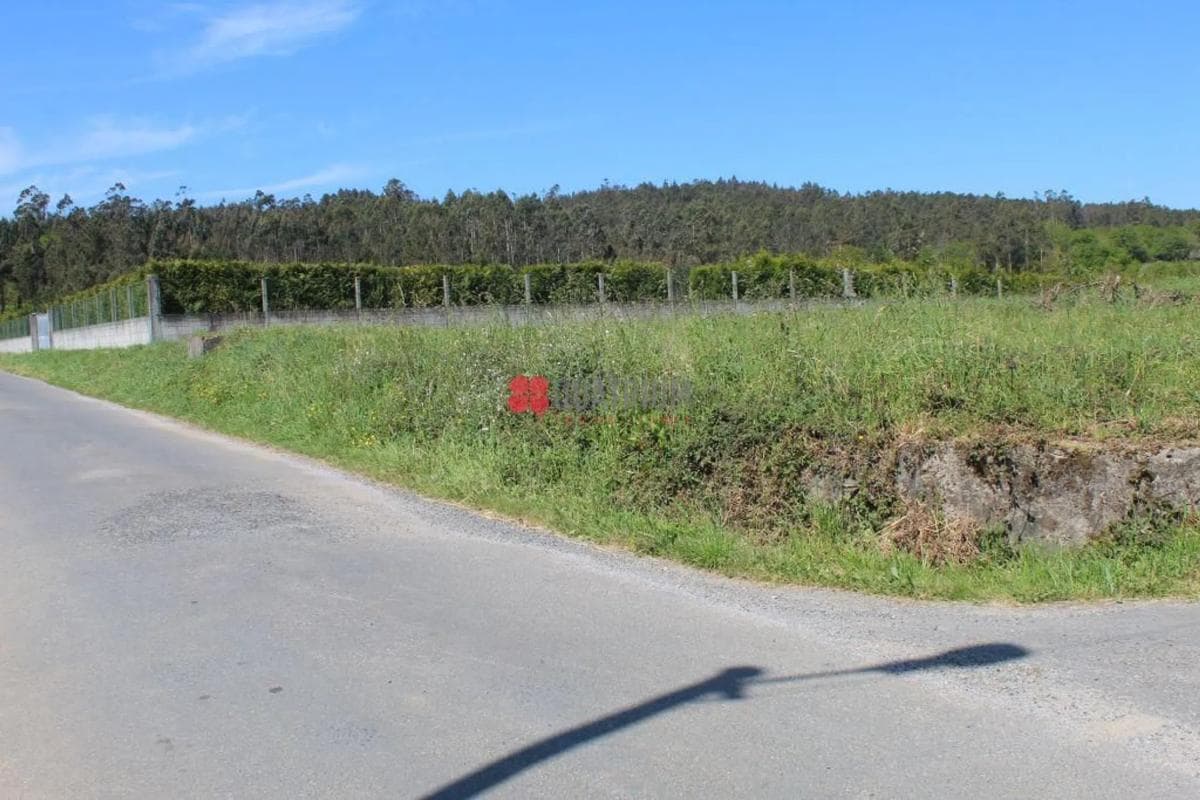 Terreno en venta en A Baña, A Coruña photo 2