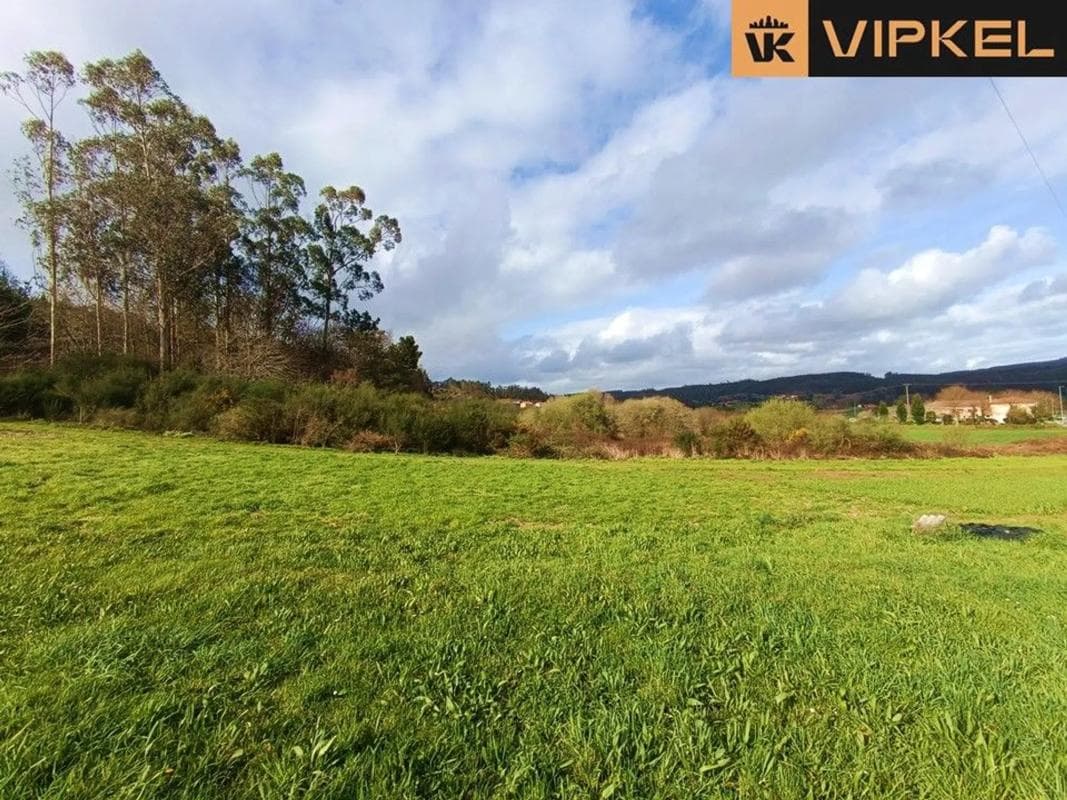 Terreno en venta en A Baña, A Coruña photo 3